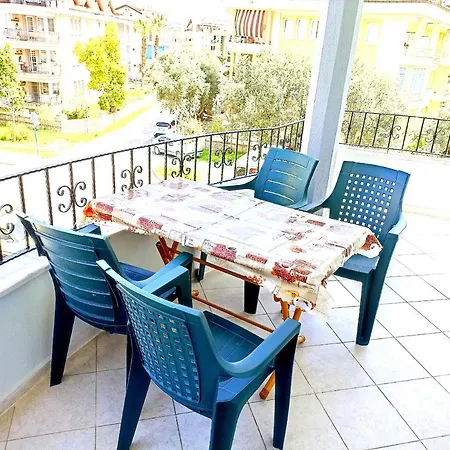 (T-3) Fethiye Merkezde Ferah ve Balkonlu 2+1 Daire