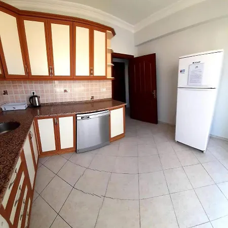 (T-3) Fethiye Merkezde Ferah ve Balkonlu 2+1 Daire Daire