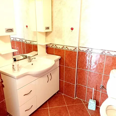 Daire (T-3) Fethiye Merkezde Ferah ve Balkonlu 2+1 Daire Fethiye