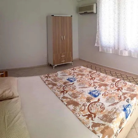 (T-3) Fethiye Merkezde Ferah ve Balkonlu 2+1 Daire *