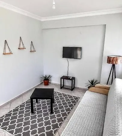 (T-3) Fethiye Merkezde Ferah ve Balkonlu 2+1 Daire